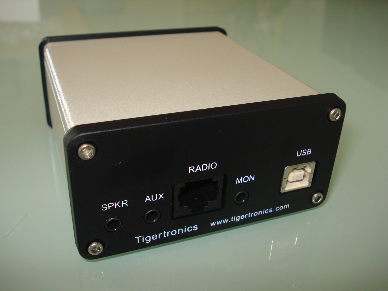 SignaLink USB back